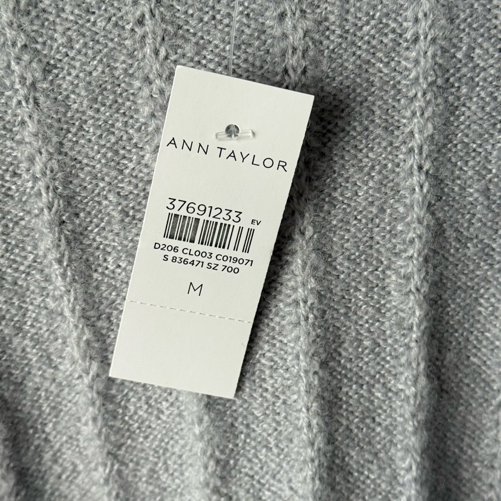 NWT Ann Taylor Ribbed Puff Sleeve Sweater Size M - Picture 5 of 7